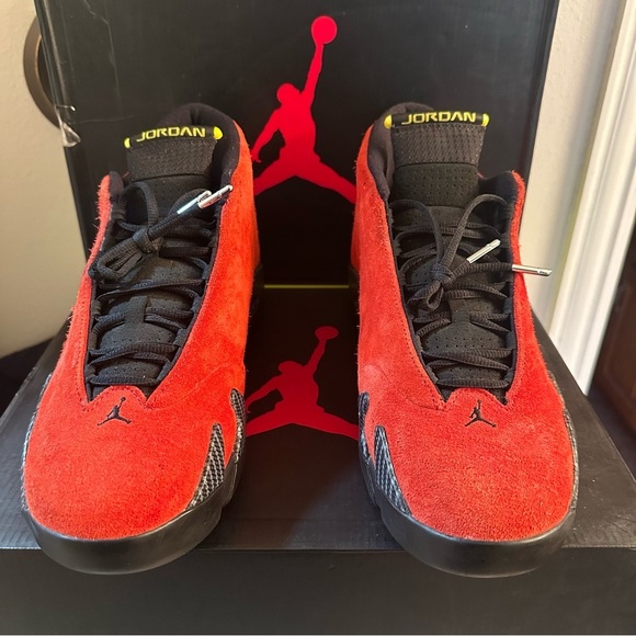 🔥🔥AIR JORDAN 14 FERRARI🔥🔥 2014 RELEASE 🔥🔥🔥🔥 - Picture 9 of 11
